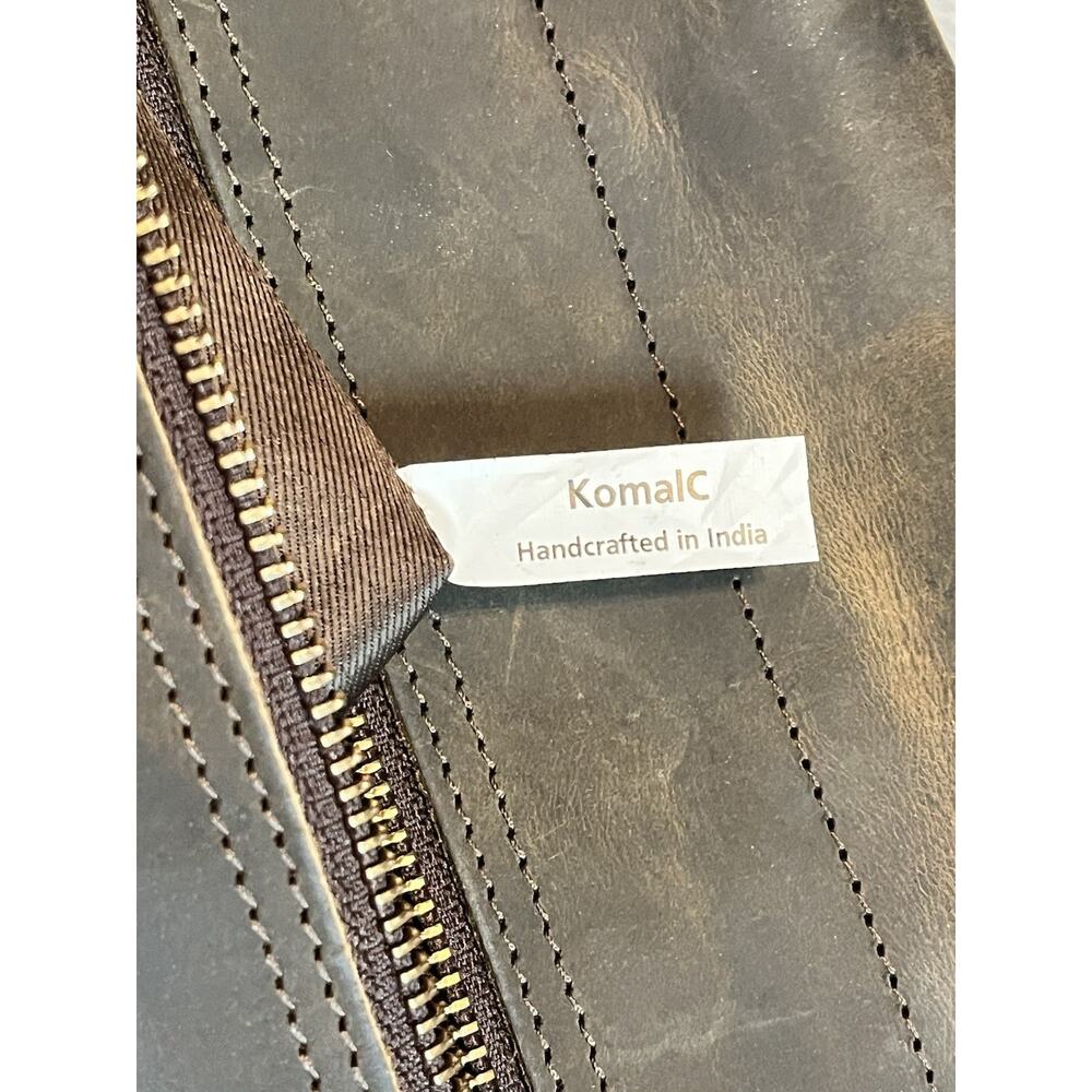 Brown Leather Messenger Bag Satchel Crossbody Distressed Pockets Buckle Accents - Picture 3 of 16